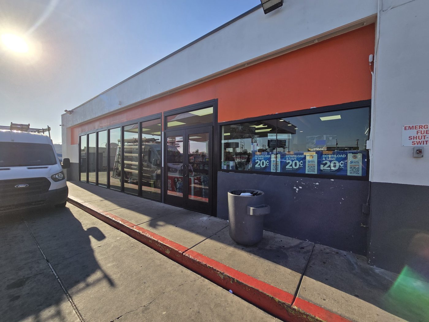 Commercial glass storefront and entry doors by Mad Touch Glass